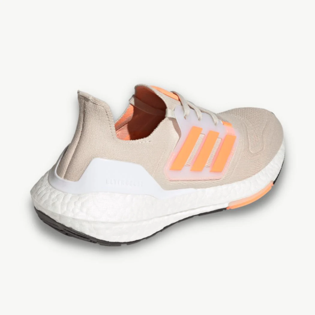 adidas Ultraboost 22 Women's Running Shoes - Image 4