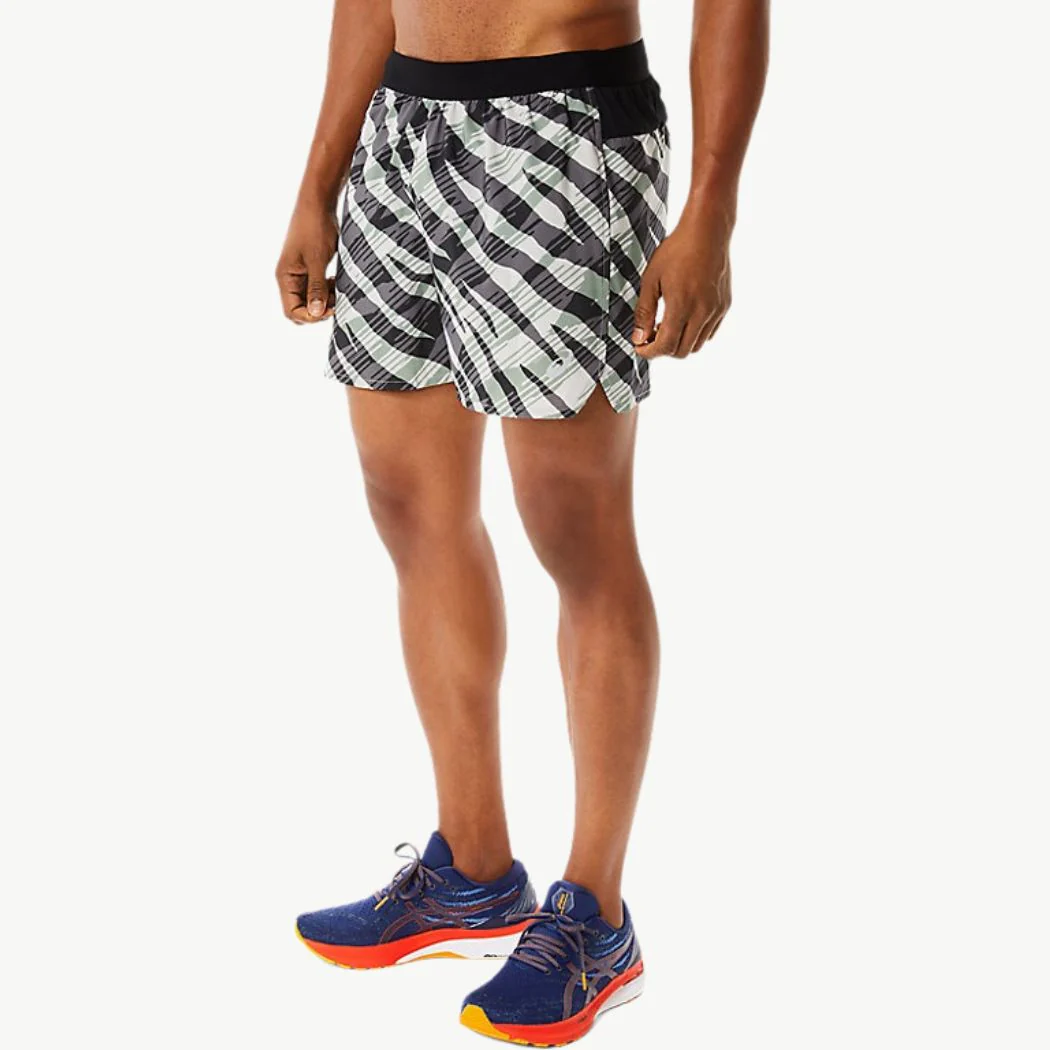 asics Wild Camo 5" Men's Shorts - Image 3
